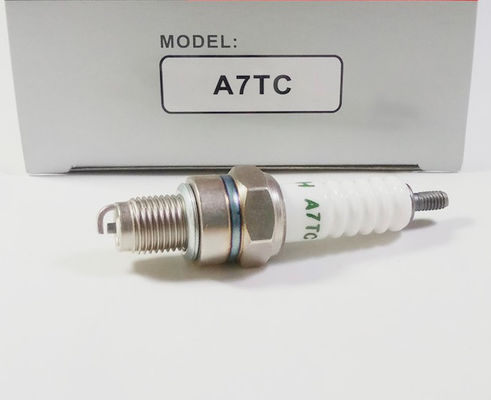 comprar A vela de ignição da motocicleta tem o ouro do irídio e a vela de ignição ordinária, que é melhor do que NGK Bosch Fabricação em linha