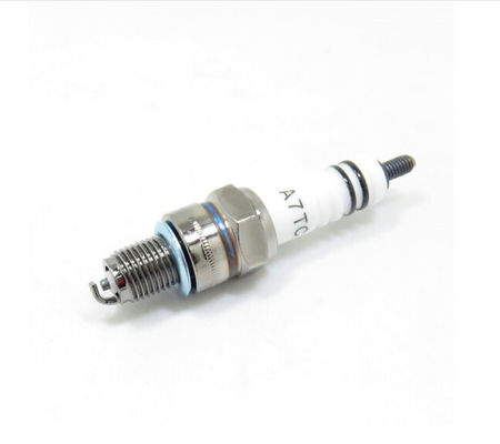 comprar As concessões do preço de substituição da vela de ignição do irídio da motocicleta de Bosch podem ser uma entrega maioria de 15 dias Fabricação em linha