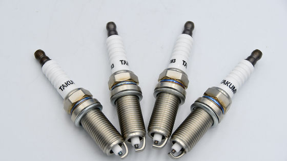 Velas de ignição do carro de TAKUMI LD7RTIP para BP6ES SXU22HDR8 SXU22HR9 PLKR6A PLKR7A