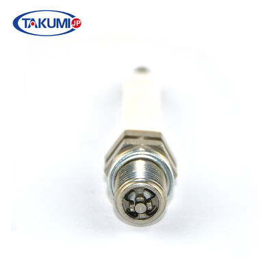 O resistor do elétrodo da terra da vela de ignição 4 do motor substitui para o campeão RB76N